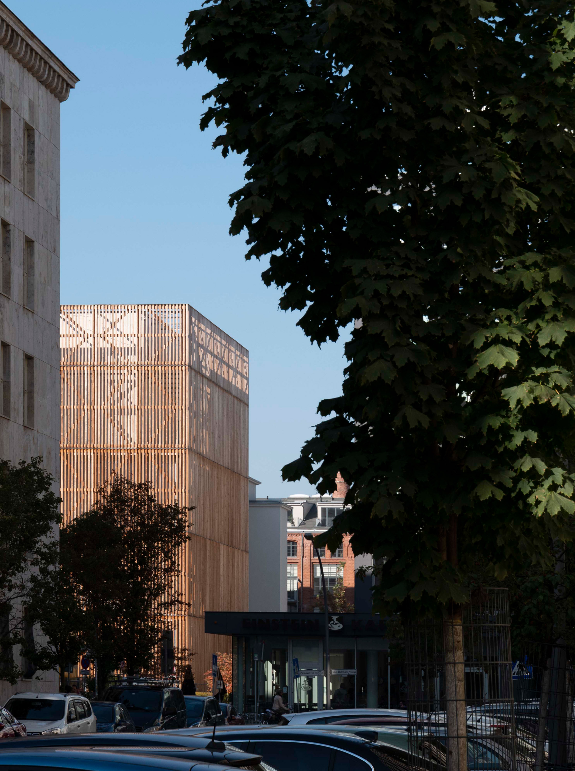 ernst-busch-university-performing-arts-ortner-ortner-baukunst-architecture-education-timber-berlin-germany_dezeen_2364_col_14