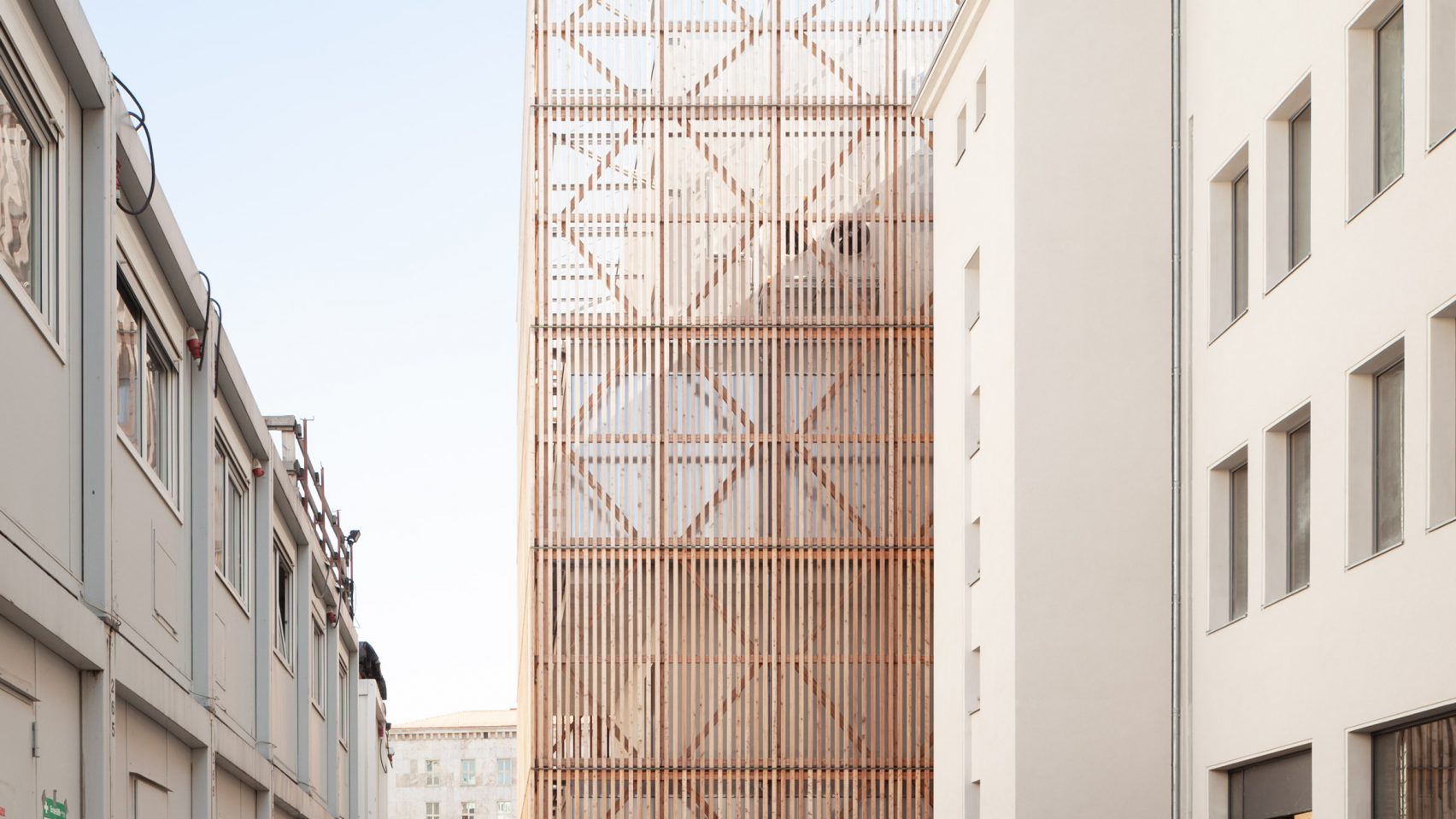 ernst-busch-university-performing-arts-ortner-ortner-baukunst-architecture-education-timber-berlin-germany_dezeen_2364_hero4-1704×959
